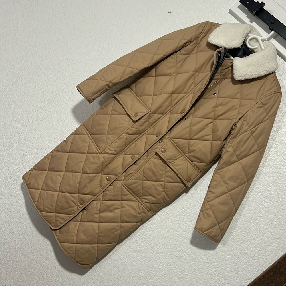 NWT Burberry tan quilted jacket coat with removable Sherpa neck lining, size S